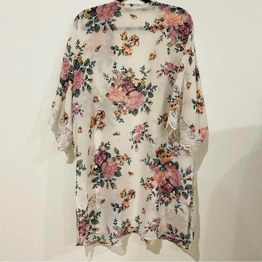 Wallflower, Floral Print Kimono with Wide Crochet Lace Trim Sleeves • XXL